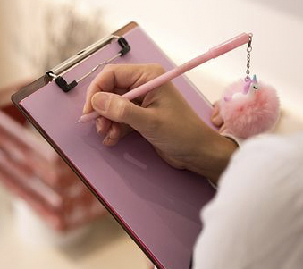 Lisa B guiding agents on managing real estate sales at eXp